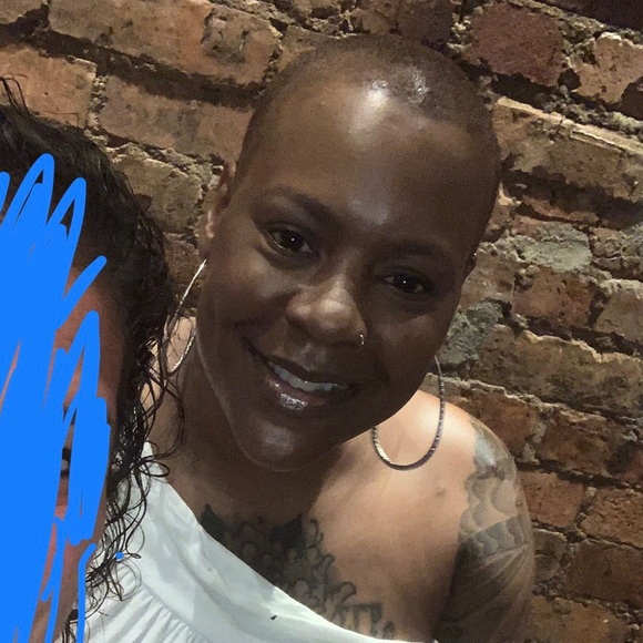 Meet your Posher, Cela - Picture 1 of 1